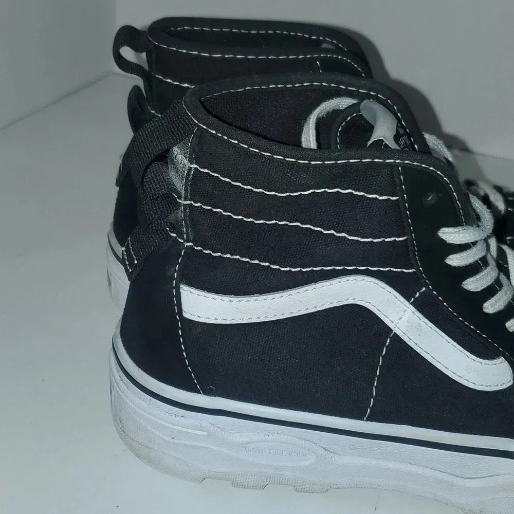 Vans Sk-8 Hi lite Classic Black Men's size 7 Womens Size 8.5